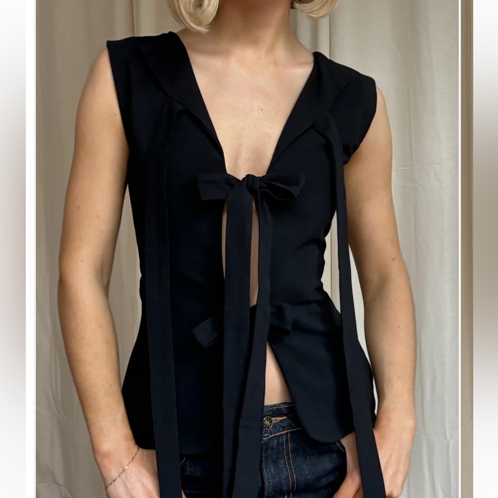 Atelier Tupe Bow tie Vest